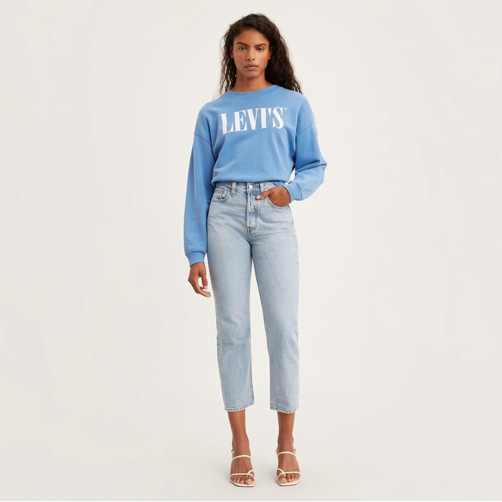 LEVI’S Light Wash Wedgie Fit Jeans
